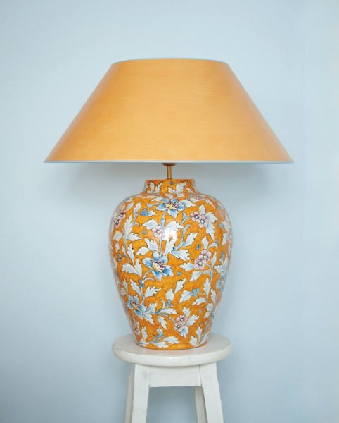 Handgemalte grosse Hockerleuchte aus Italien, floral, orange