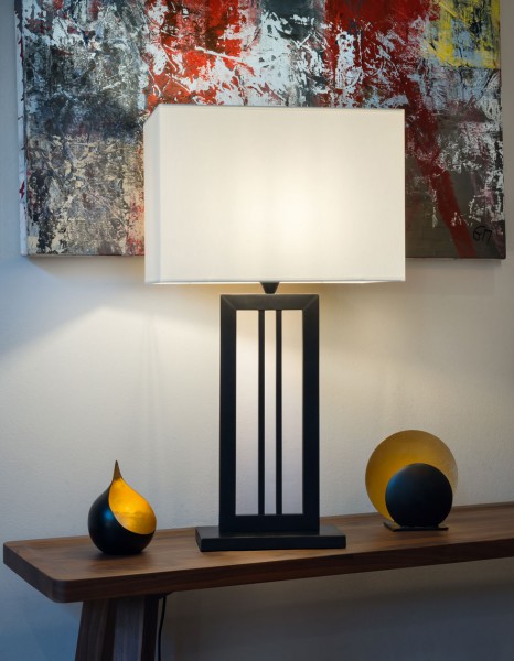 Schwarz-patinierte-Messing-Tischleuchte-Casadisagne 74 cm