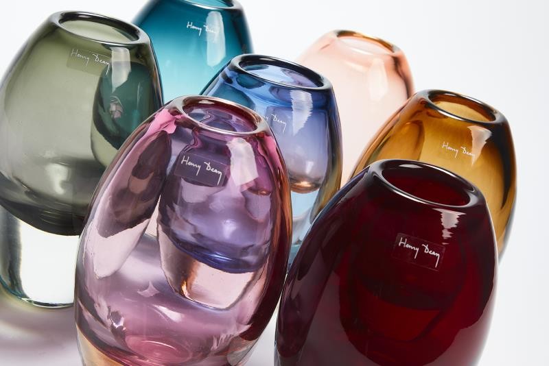 media/image/Henry-Dean-Vase_jerzy-l-compo_normal.jpg